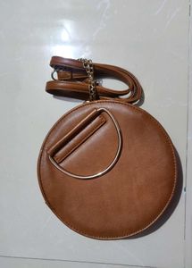 Brand New Slingbag Without Tag.