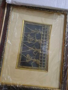 antic frame of music