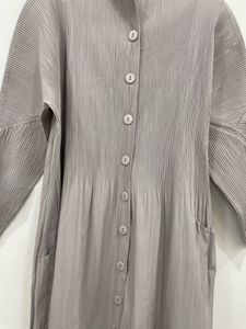 🖤Effortless Chic! The Pleated Power Dress 🖤