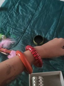 Set Of Bangles