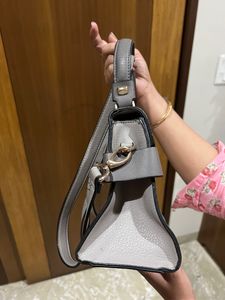 Sling Bag