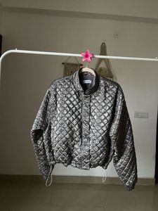 METALLIC SILVER QUILTED BOMBER JACKET