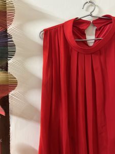 Red Sleeveless Top