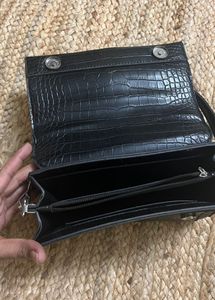 Stylish Black Shoulder Bag