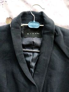 Stylish Blue Double-Breasted Blazer