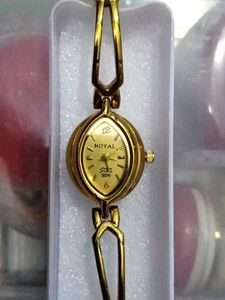 Elegant Gold-Tone Women&#39;s Watch by Royal