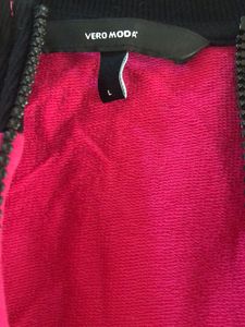 Vero Moda Color Blocked Sweatshirt