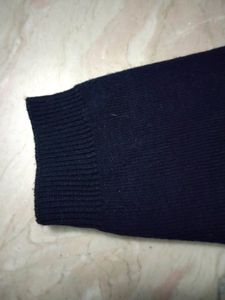 Woollen Blouse (Black, 34&#34;)