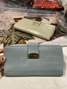 Lino Perros Wallet