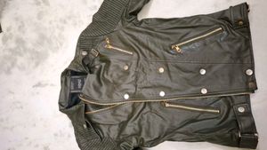 Classical  LEATHER JACKET  with AESTHETIC LOOK 🩶