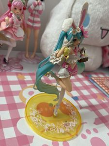 Miku Figure