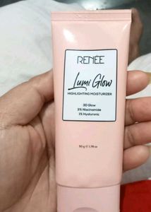 Lumiglow Hiliting Moisturizer Renee