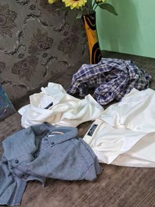 Men&#39;s Shirt Bundle - 4 Casual Tops