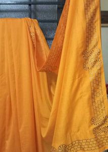 Eligent Yellow Saree With Beautiful Stone Work
