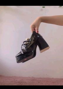 Mary Jane Heels 👠