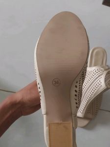 Zudio Fancy Sandles