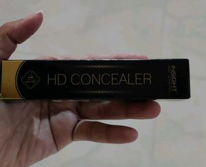 INSIGHT COSMETICS -- HD concealer