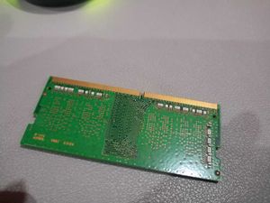 SAMSUNG RAM 4GB 3200 MHz