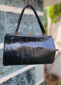Luxury Mystry Handbag 👜 (Any One)
