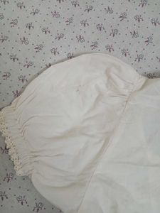 Women&#39;s White Puff Top