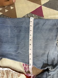 Straight fit washed blue jeans