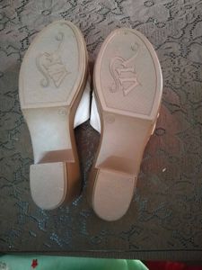 Beige Heel