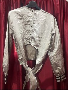Silver Bow Back Top🩶🎀