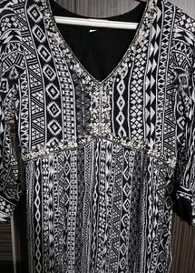 Black & White geometric pattern Long kurti
