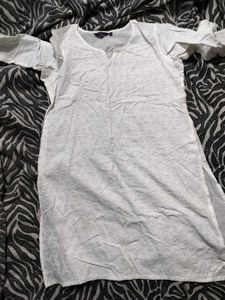 Srishti White Cotton Kurti