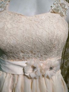 Elegant Cream Lace Party Dress