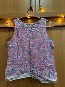 Floral Print Sleeveless Top