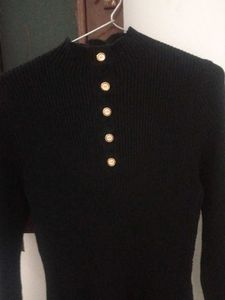 Black Button-Down Knit Top❣️😎