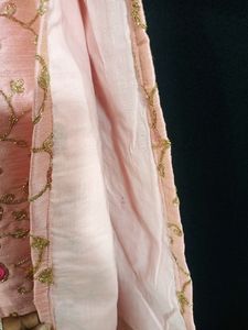 Pink Embroidered Women&#39;s Kurta