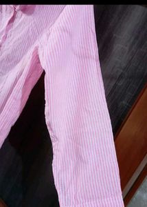Trendy Pink Shirt For Women 🩷