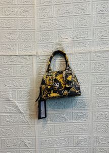 🇮🇹 Versace Jeans Couture Imported Handbag