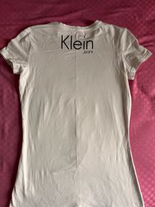 Calvin Klein Slim Fitted Tshirt