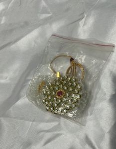 white heavy  Necklace with Pendant