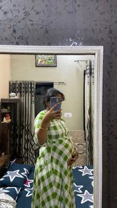 Buy 4 maternity dresses at just 999/- with free maternity item🥰