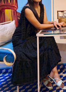 Elegant Black Midi Dress
