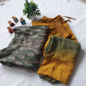 Green Floral Print Kurta Set