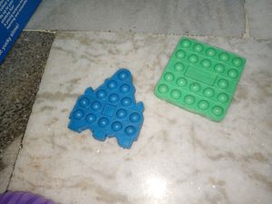 12 Fidgets