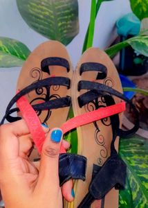Flat Sandle