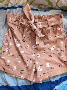 Tie Stretchable Shorts