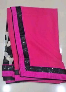 saree redi blouse k sath h