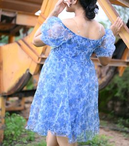 Blue Floral Print Dress🤩