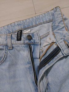 H&amp;M Straight/Wide leg Jeans