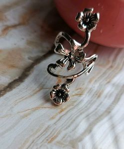 Stunning Unique Long Ring 💍!!