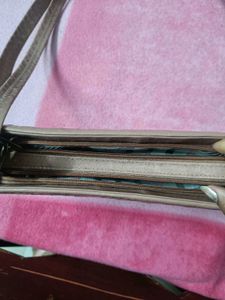 Women Shoulder/ Sling Bag