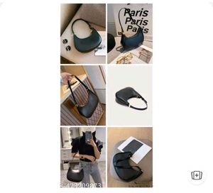 Chic Black Shoulder Bag✨️