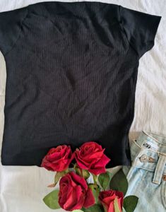 Black Sweetheart Crop Top